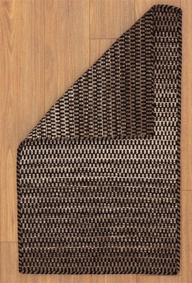 BREVILLE Nespresso Creatista Plus Coffee Machine, Brushed Stainless Steel.