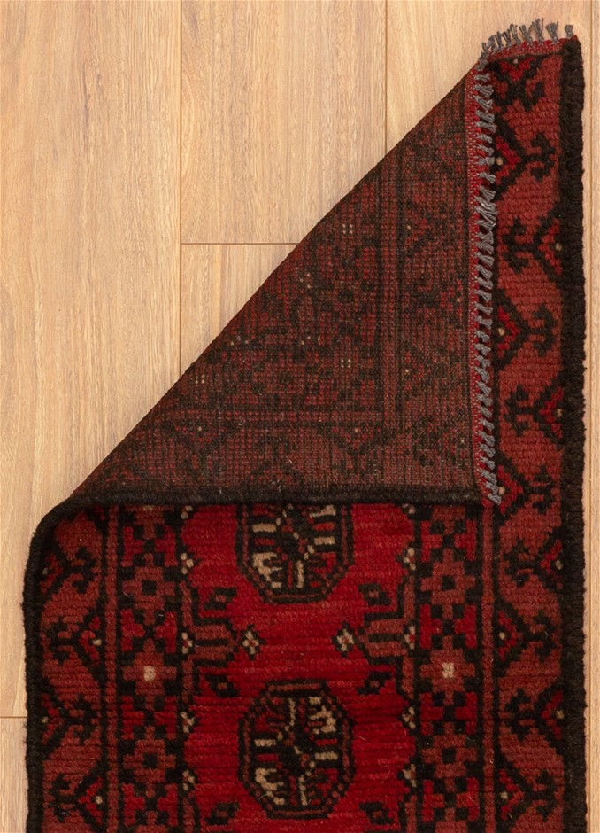 DYSON V10 Cyclone Cordless Vacuum Cleaner (Purple/Iron). NB: Has been used