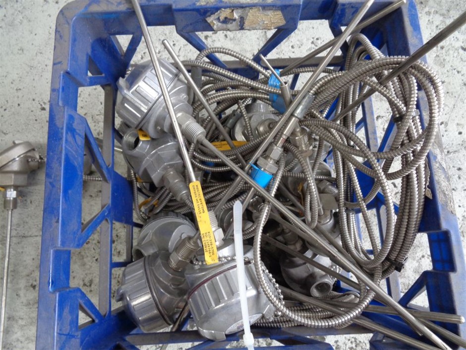 VILEDA Easy Wring & Clean Turbo Rotating Mop & Bucket Set with Foot Pedal,