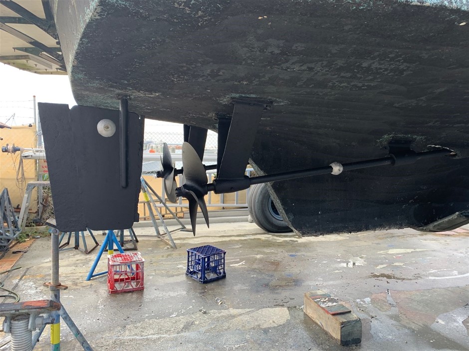 7 x LYNX Black Vanilla Premium Body Spray, Orange + Sandalwood Scent, 93g/1