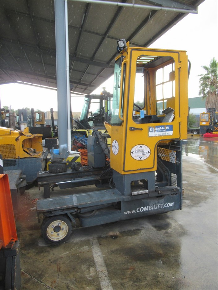 MIDEA Mini Benchtop Dishwasher, 5L Tank, MDWMINIC-Champagne. NB: minor use,