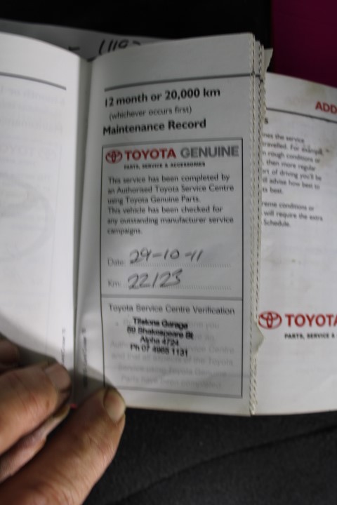 Magna-Tiles 32-Piece Clear Colors Set – The Original, Award-Winning Magneti