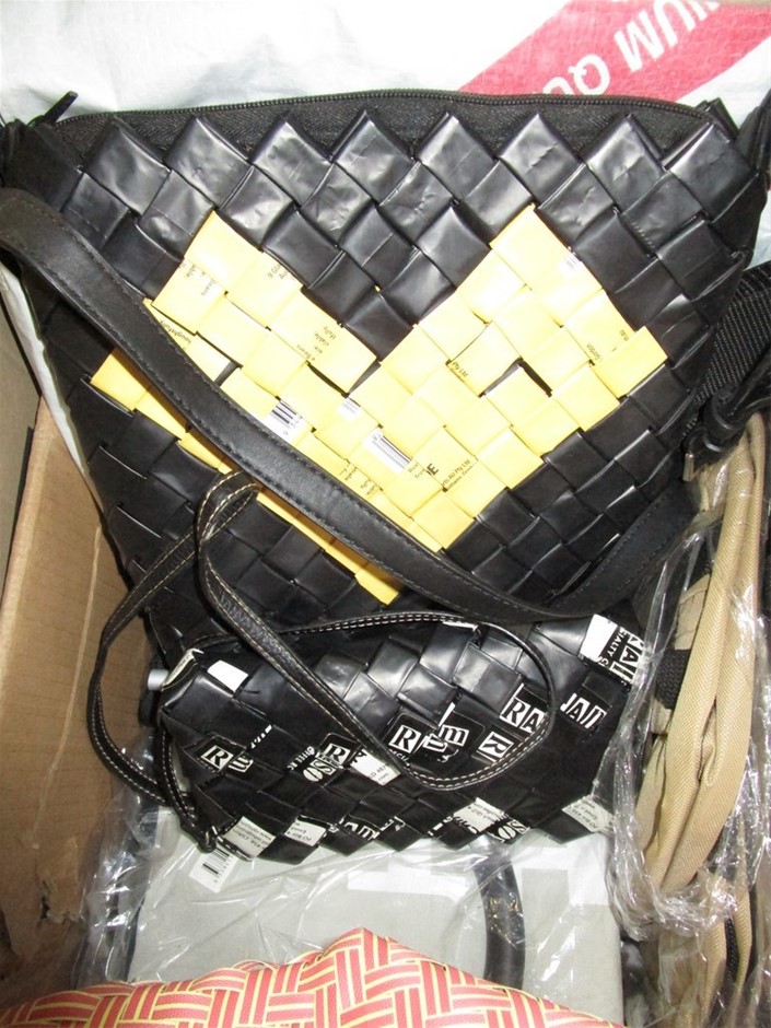 2012 Mahindra PIK UP Manual Dual-Cab Chassis