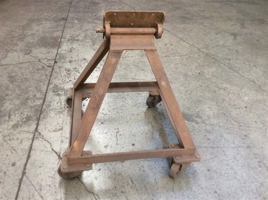 Quantity of 50 1650mm Star Pickets (Unused),