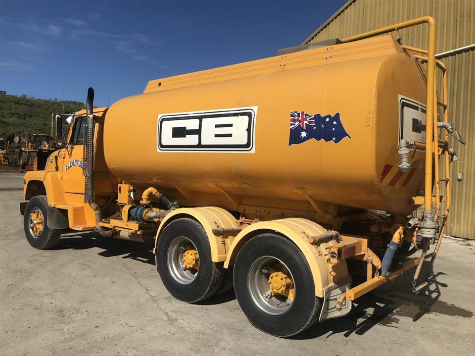 <B>Woodson WGQ115ZB Salamander (Commercial)</B>