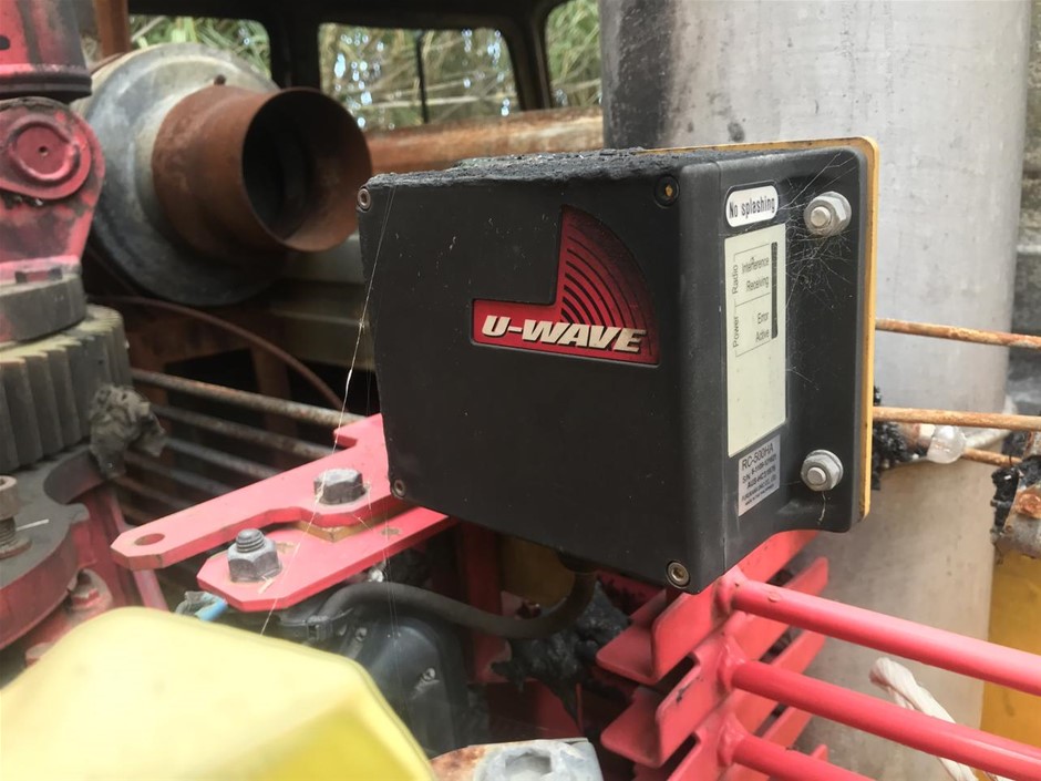 Medela Motion InBra Wearable Electric Breast Pump + Storage Bag – Highly ef