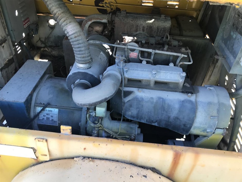 LOGITECH Signature M650 Wireless Mouse, Graphite.