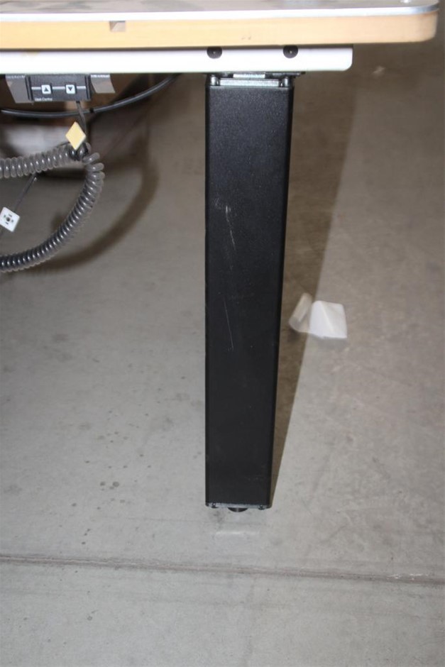 1/100 Scottdale x 2, 1 gram Valcumbi silver bars x 2 & 1 Kilo Copper Bar