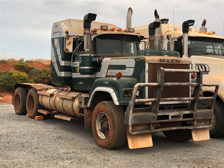 1.14ct Round Cut GRA Certified Moissanite 925 Silver Pendant Necklace