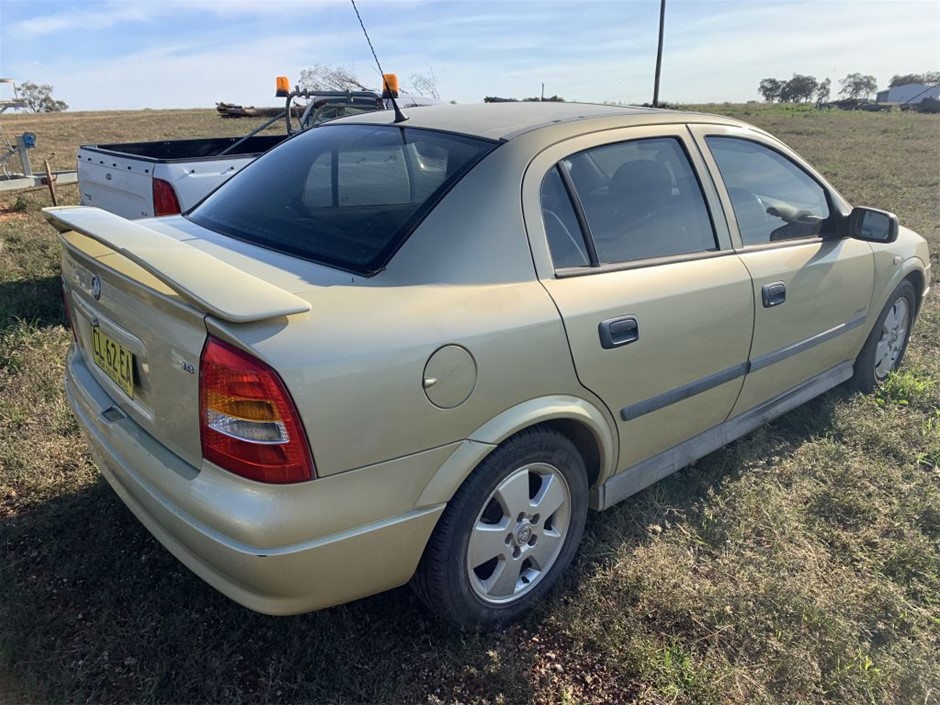 7-8mm & Blister Pearl with Gold Trimming Beaded Necklace