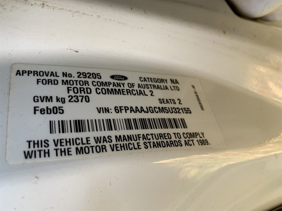 7-8mm White Pearls & Gold Plated Rhinestone Necklace.