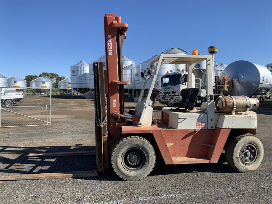 7-8mm Black Pearl & Black Baroque Pearl Glam Pendant.