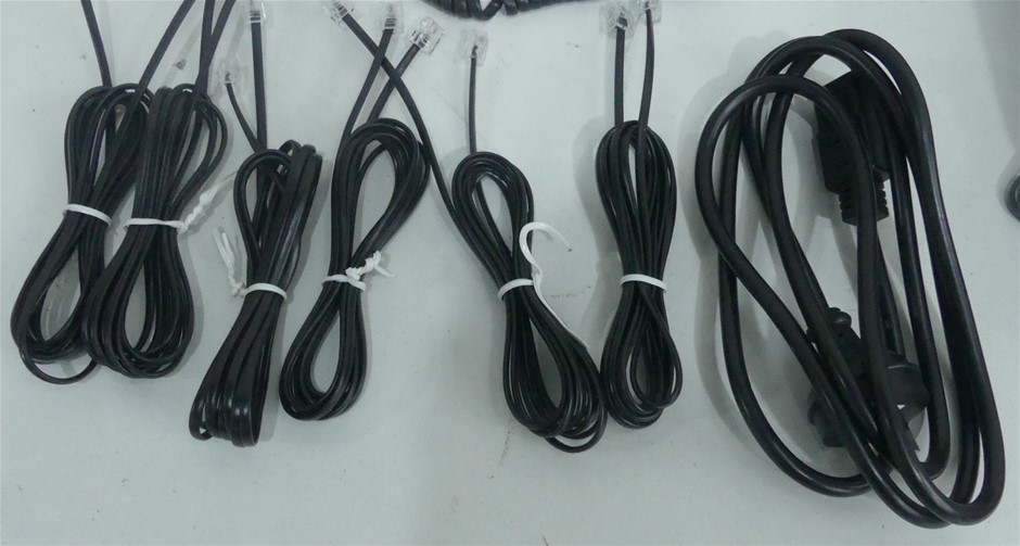 7-8mm White Pearls & Silver Plated Rhinestone Stretch Bracelet.