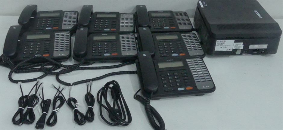 8-9mm White Pearl with Rhinestones & CZ Rhodium Plated Bracelet