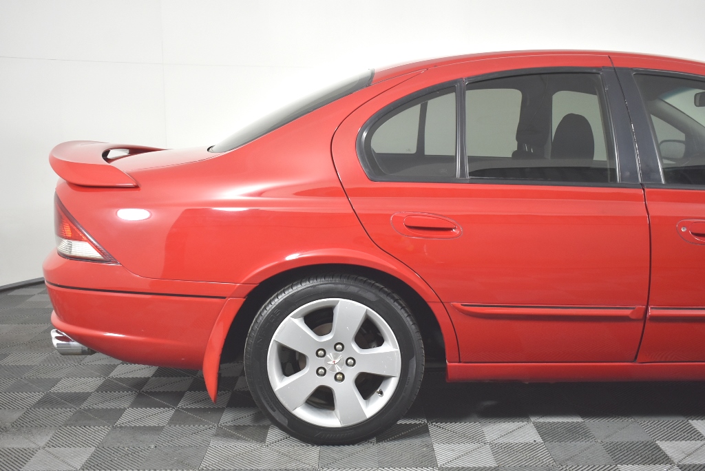 Playmates Toys - Monsterverse - Godzilla vs Kong - Deluxe Battle Roar Kong