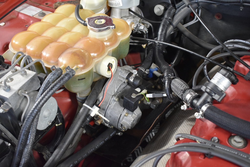 OXO 1281600 Good Grips Compact Toilet Brush and Canister White 6" x 4-3/4"