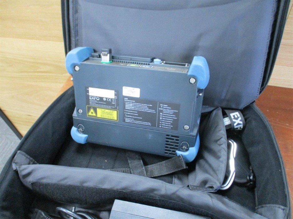 STAYFREE Box of 120 Pads, Regular Ultra Thin w/ Wings. N.B: Damaged box & a