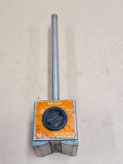 Assorted Homewares Including Door Handles