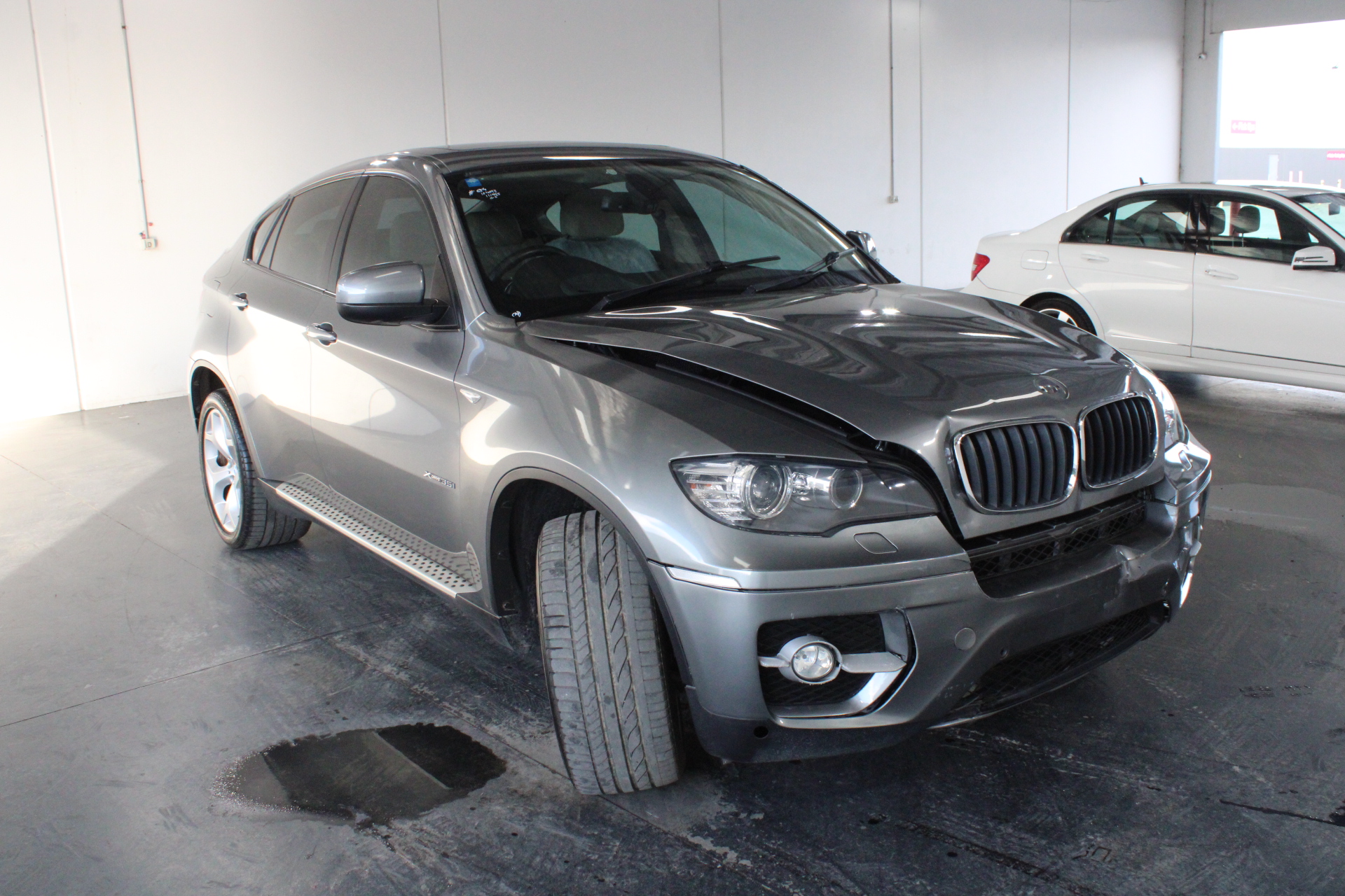 Vial full of Gold Leaf/Flake