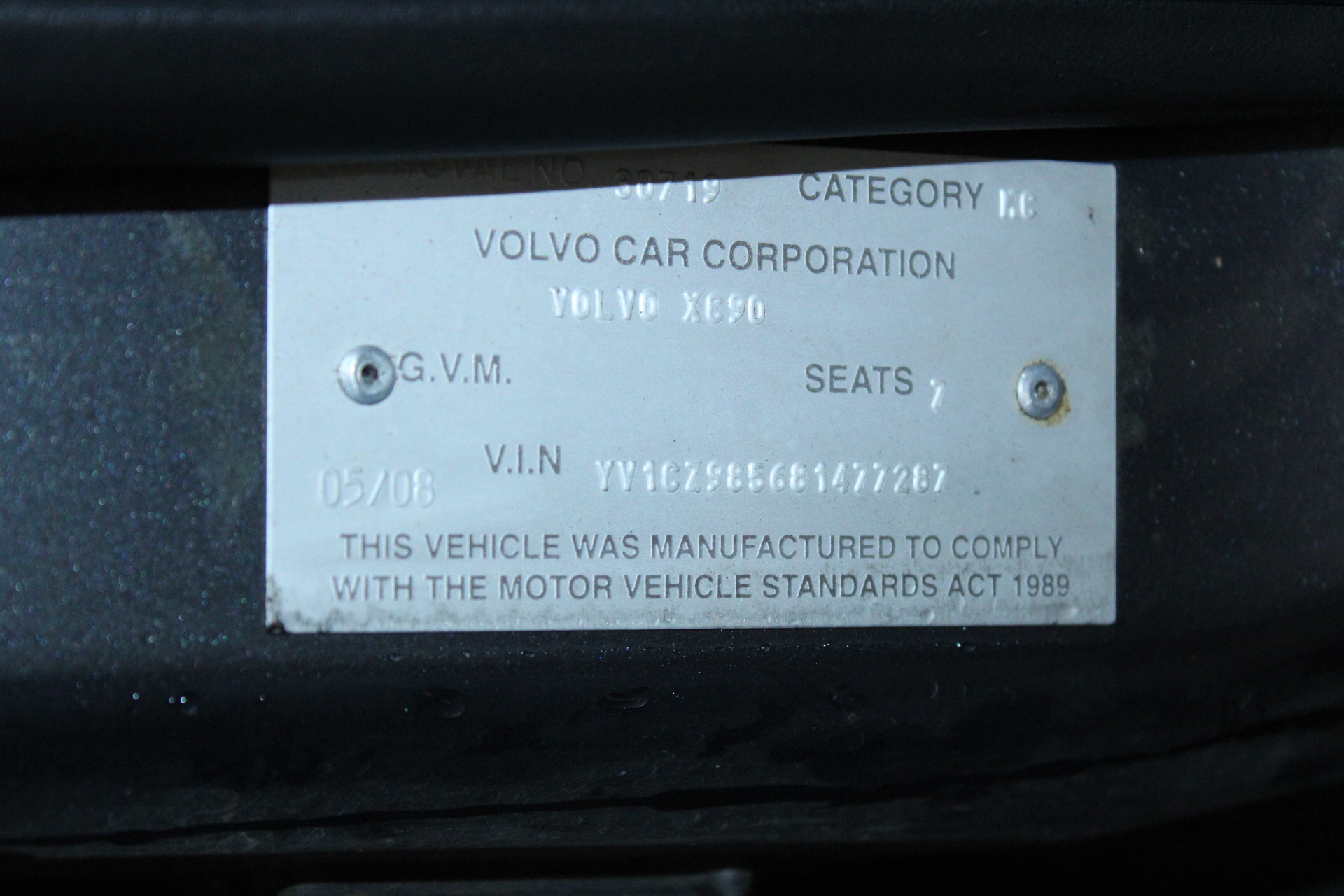 complete set of 8 Rare 2014 5 gram Certified Animal Series
T