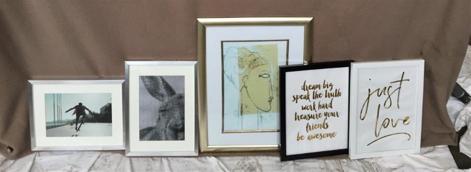 UNC 2023 $2 Vegemite Yellow RARE Coloured two dollar Coin