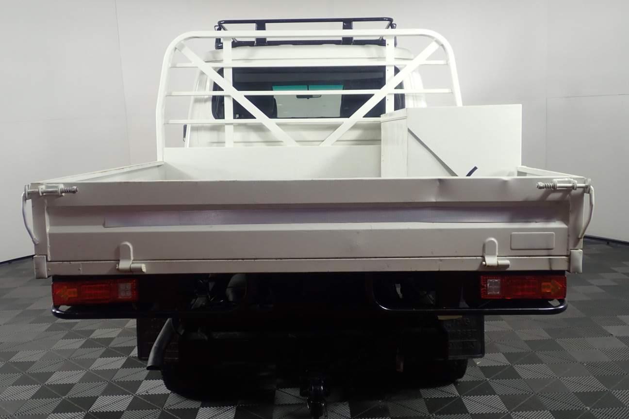 Wolf Blass Red Label Cabernet Merlot (6x 750mL).