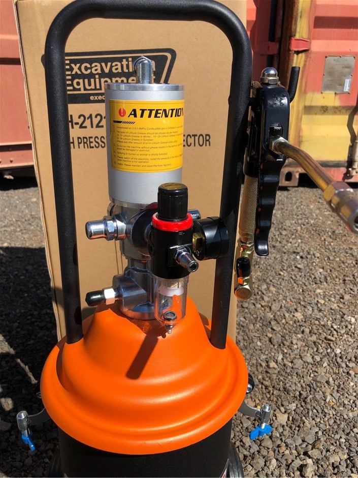 Pierre Delize Blanc De Blancs Brut NV (6x 750mL), France.