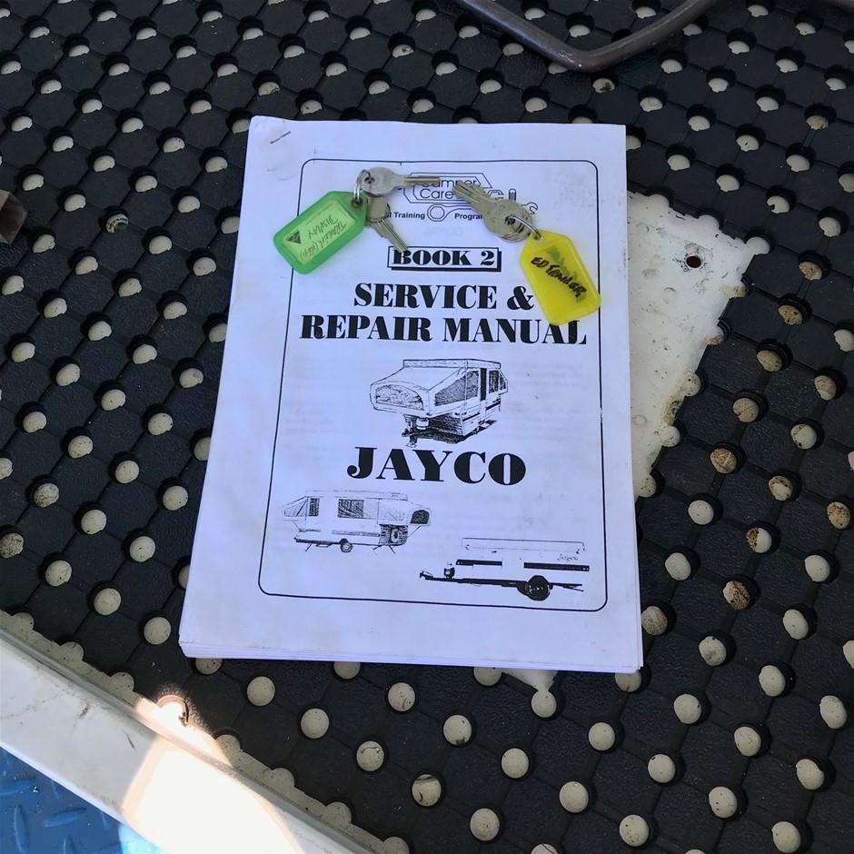 Howlin Gale Wines Category 5 Cabernet Sauvignon 2017 (6x 750mL) SA