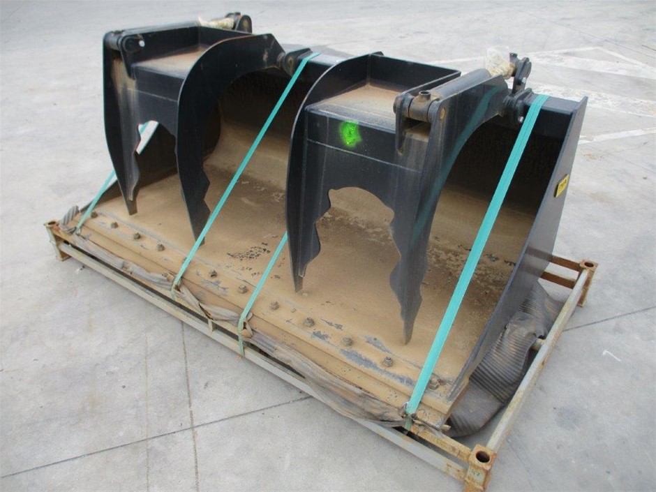 Sacred Hill Shiraz Cabernet (12x 750mL). NSW.