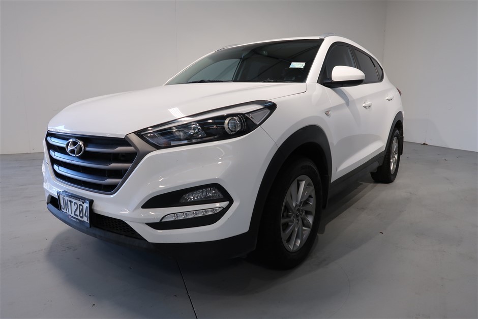 Upside Down Pinot Grigio (6x 750mL). Current Vintage Release.