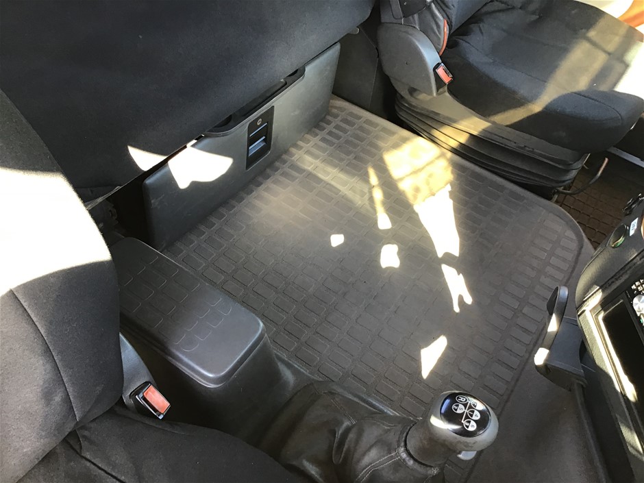 Stainless Steel Lightening Bolt Necklace in Silver