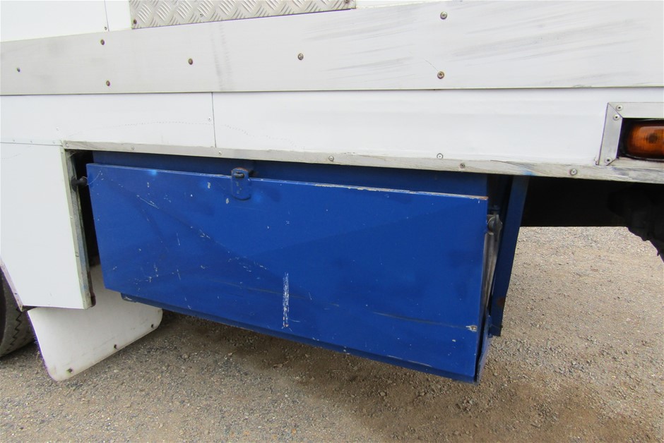 Designer Cluster Ring in Gold - adjustable