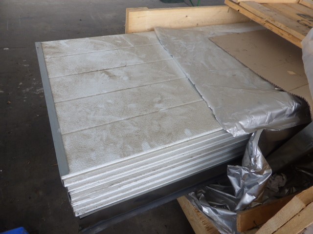 18K Gold-Filled Cross & Flower Bracelet with Simulated Diamonds - 17.8cm