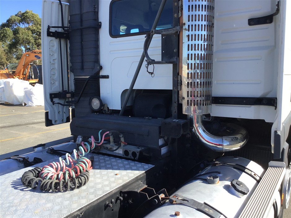 18K Gold-Filled Tennis Bracelet Round Facet Cut Simulated Diamonds - 20.3cm