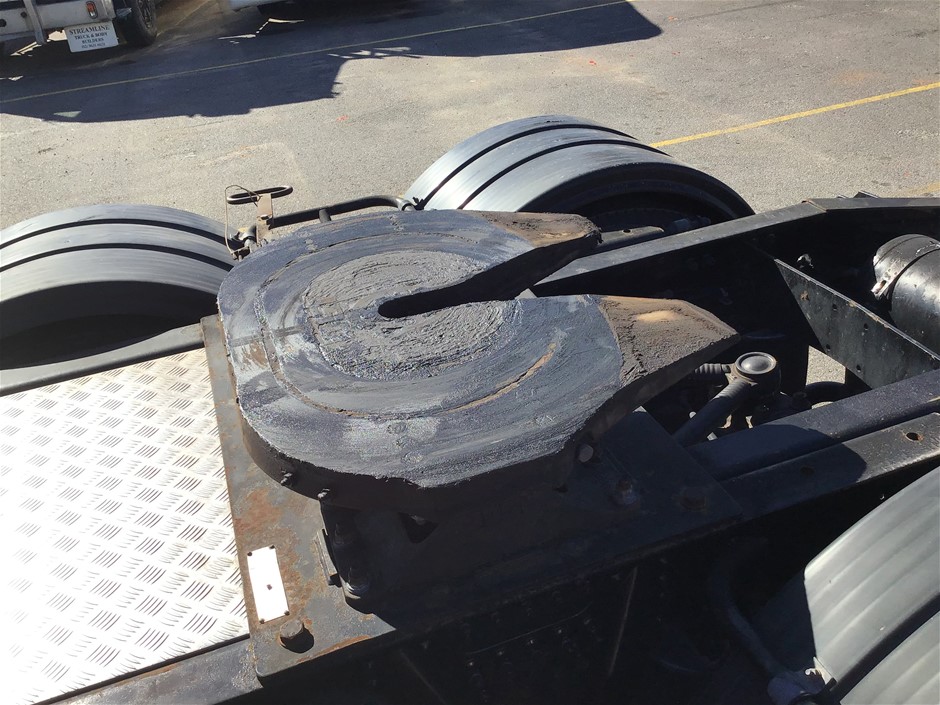 18K Gold-Filled Cuban Style Link Ring with Simulated Diamonds - Size 10