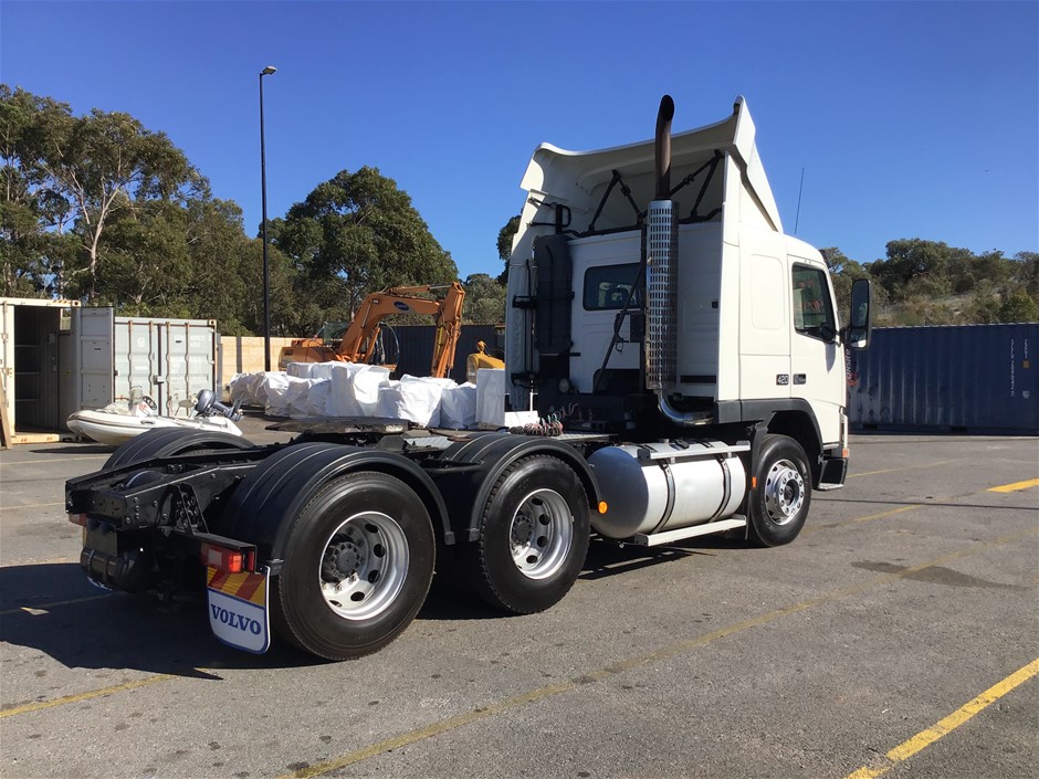 18K Gold-Filled 6mm Tennis Star Necklace with Simulated Diamonds - 55.8cm