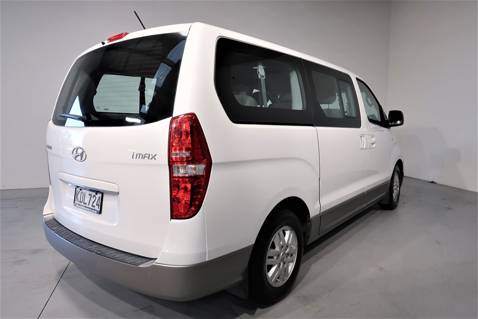 Magic Box Shiraz 2019 (6x 750mL) SEA