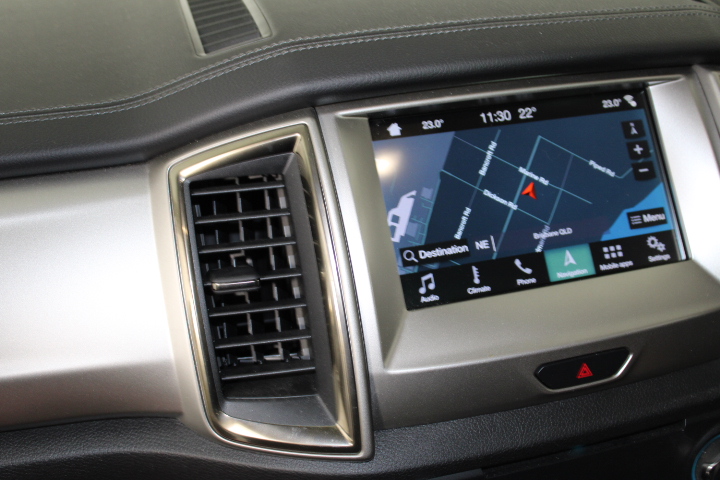 Duchesse De Paris Brut Blanc De Blancs NV (6x 750mL), France.