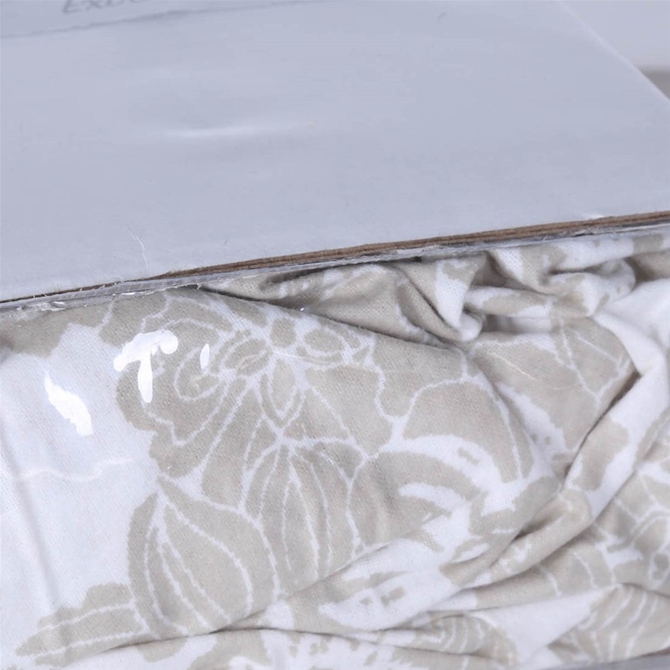 Pierre Delize Blanc De Blancs Brut NV (6x 750mL), France.