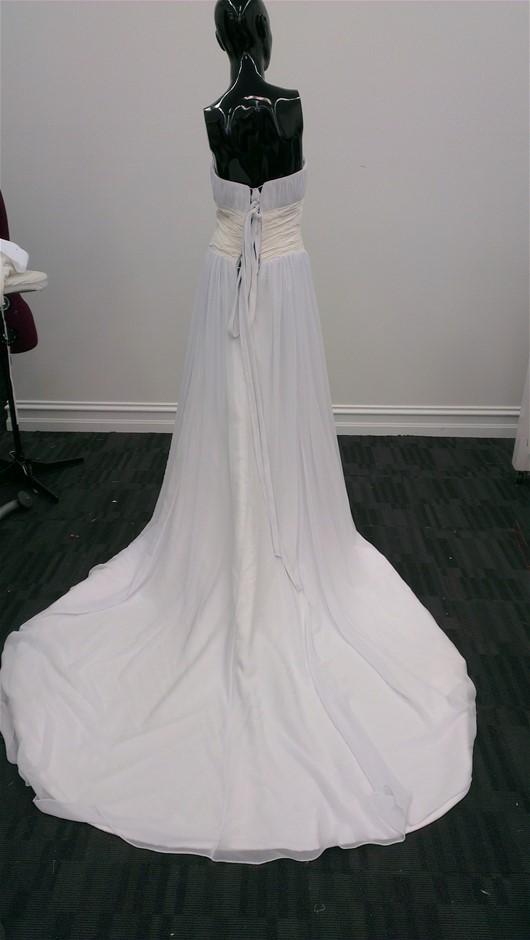 Wolf Blass Yellow Label Sauvignon Blanc  (6x 750mL).Current Vintage Release