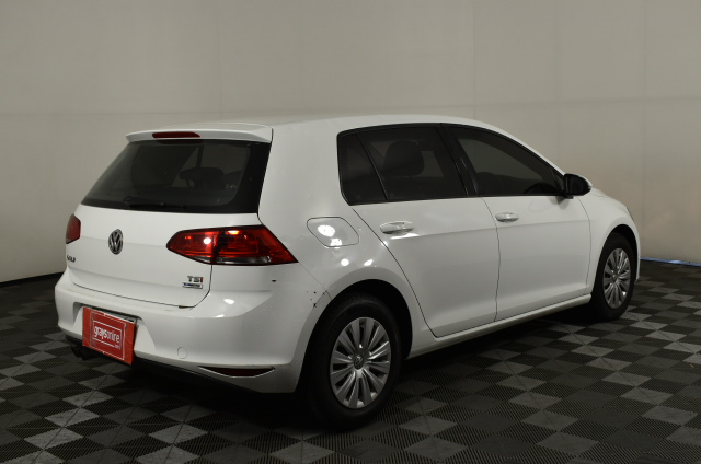 <p>2013 Hino 300 Series 4 x 2 Tipper Truck</p>