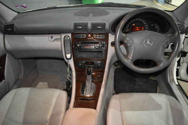 7-8mm White Pearl & White Baroque Pearl Glam Pendant.