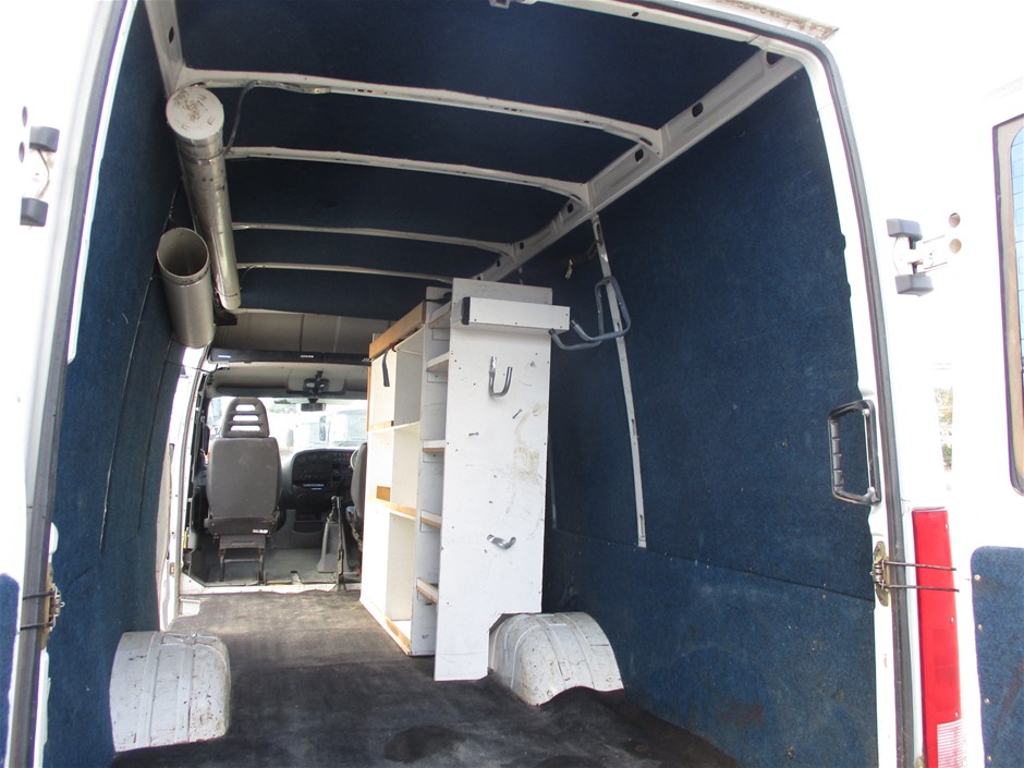 Pearl & Swarovski® Crystal Real Platinum Plated CBracelet