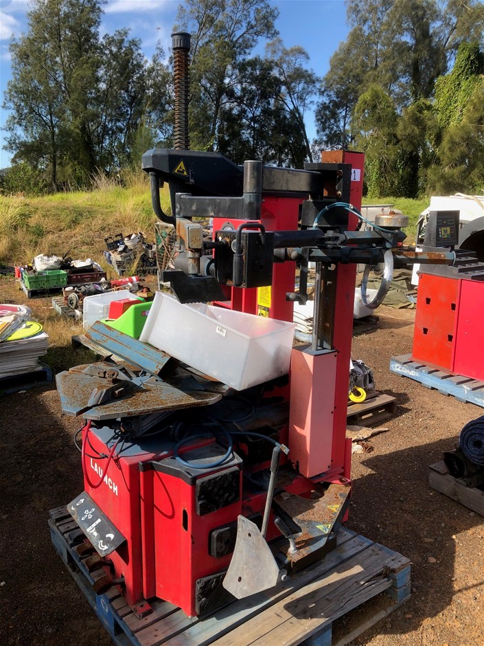 1.00ct Round Cut GRA Certified Moissanite 925 Sterling Silver Earrings