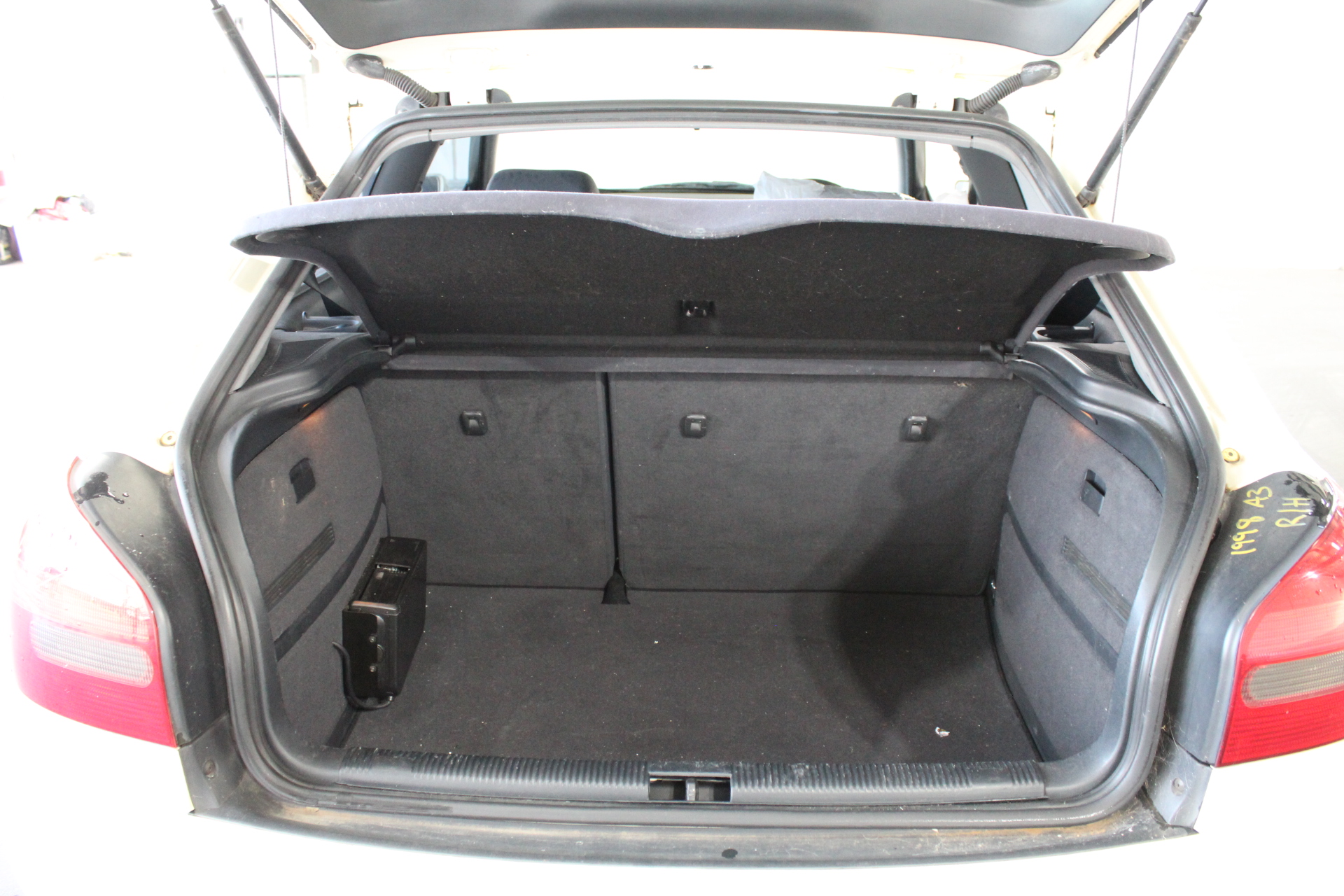 Approx 37 Ct of Loose Boulder Opal Chips (Coober Peby) In glass disp/bottle