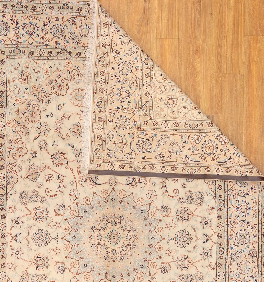 0.20 TCW yellow round various diamonds