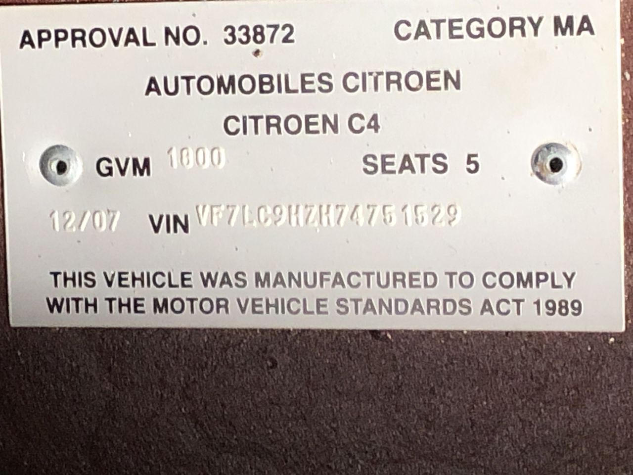 END OF LEASE AUCTION: Omega Ceiling Fan