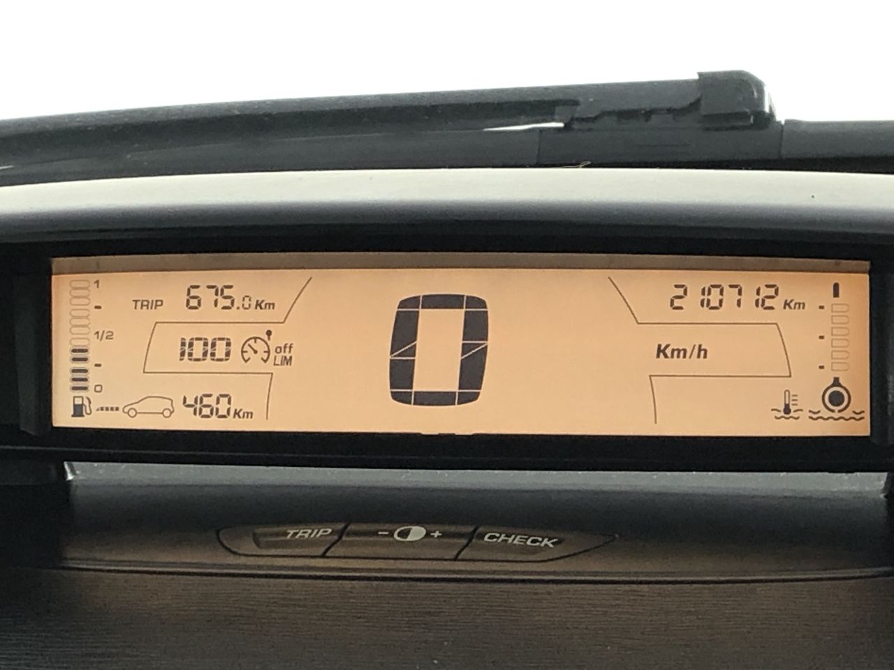 END OF LEASE AUCTION: 7" portable carplay