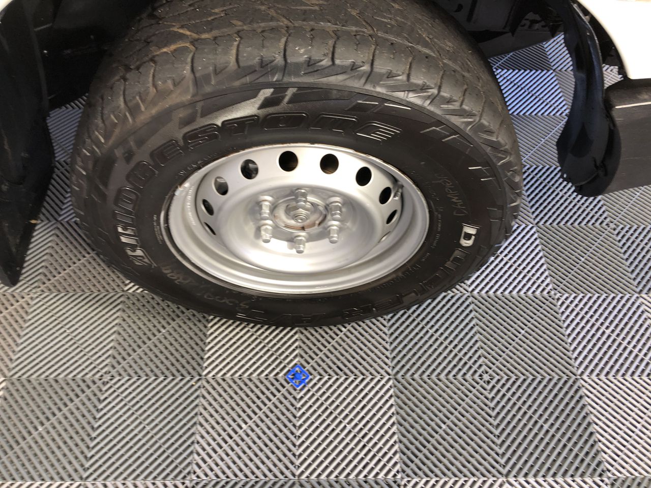 END OF LEASE AUCTION: mix lot of electrical goods including icemaker