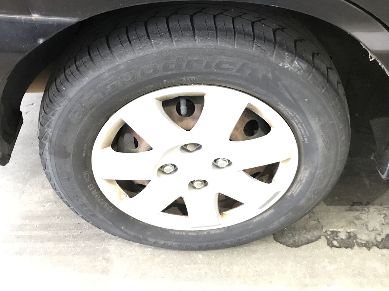 Hino Truck Chassis with Tipping Tray